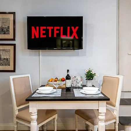 Elegante Ai Piedi Di Piazzale Michelangelo Appartement